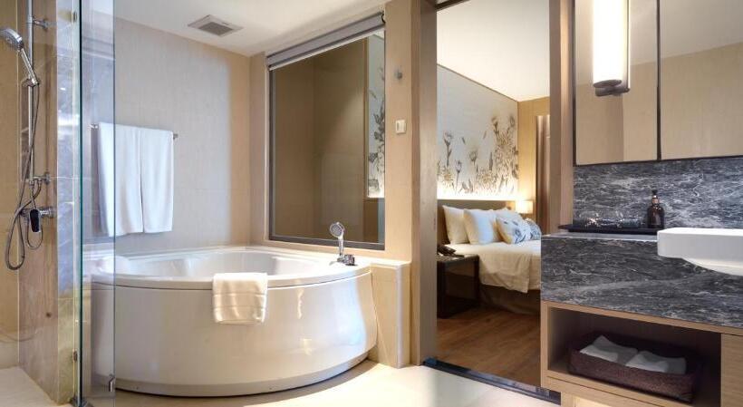 سوئیت خانواده 2 خوابه, Sivatel Bangkok