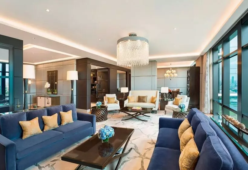 سوئیت رویال, The St. Regis Bangkok