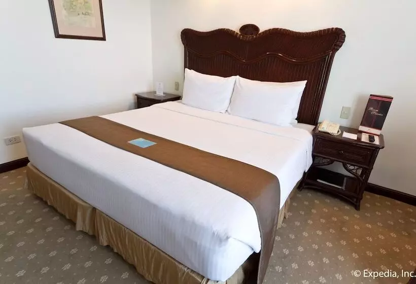 スーペリアールーム, Waterfront Airport Hotel And Casino