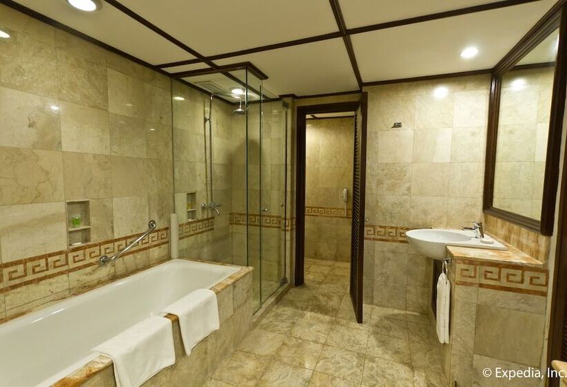 سوییت اجرایی, Waterfront Airport Hotel And Casino