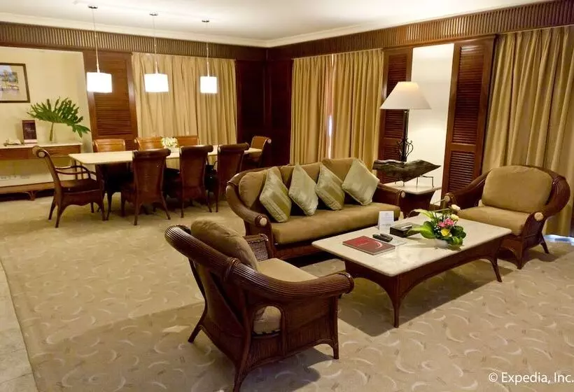 エクゼクティブスイート, Waterfront Airport Hotel And Casino