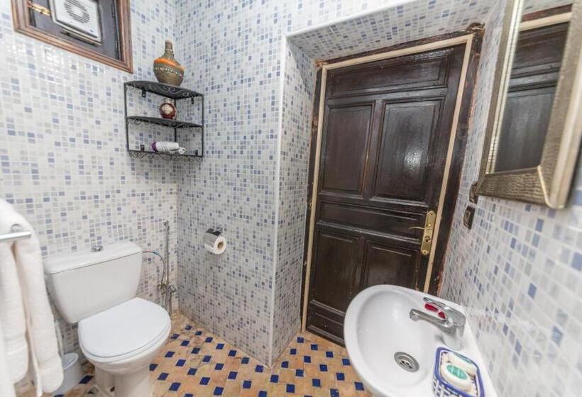 标准间, Riad Hala