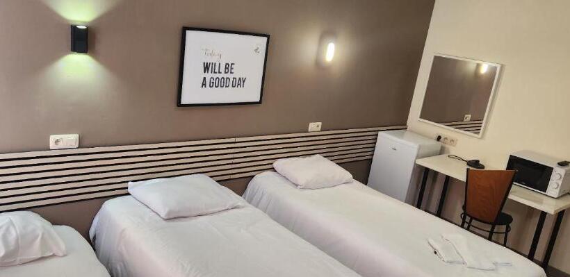 اتاق راحتی سه تخته, Sun Rise Apart