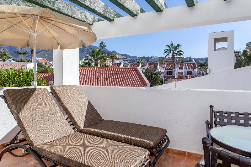 スタンダードスタジオ, Sunset Harbour Club