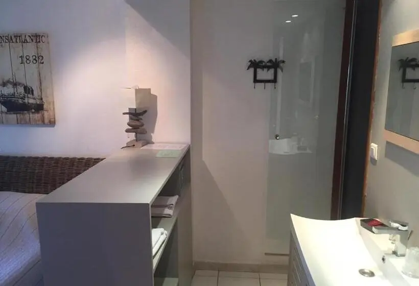 Camera Standard con Balcone, Hostellerie Provencale