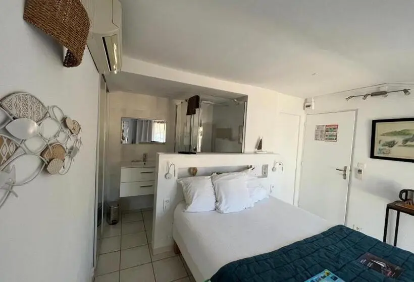 Camera Standard Vista Mare, Hostellerie Provencale