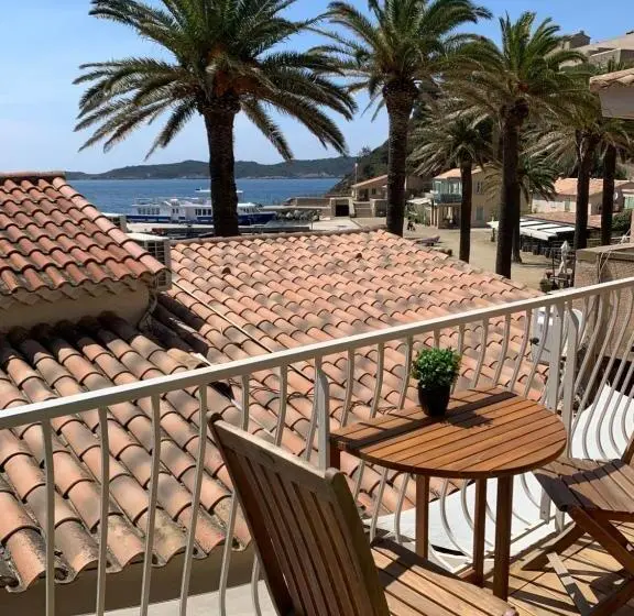Camera Tripla Standard Vista Mare, Hostellerie Provencale