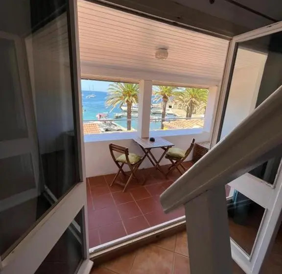 Camera Familiare Vista Mare, Hostellerie Provencale