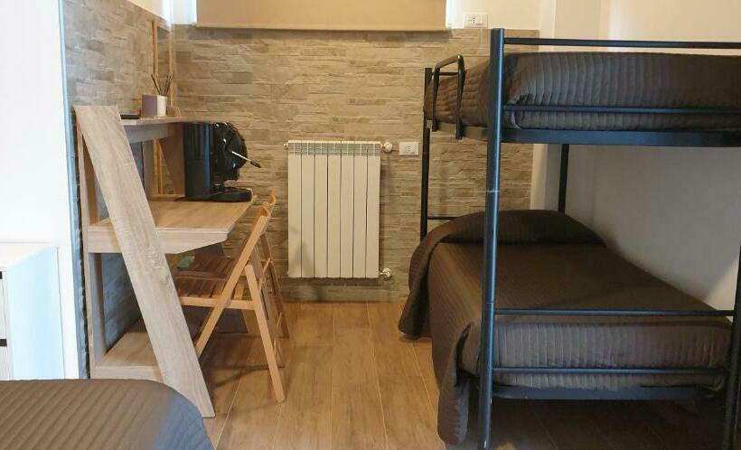 غرفة عائلية مطلّة علي الحديقة, Agriturismo Il Casale Pica