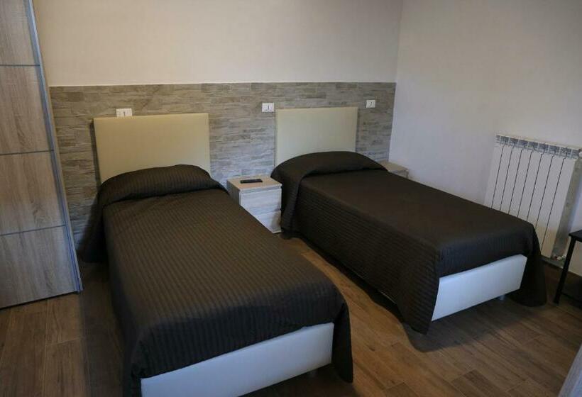 غرفة عائلية مطلّة علي الحديقة, Agriturismo Il Casale Pica