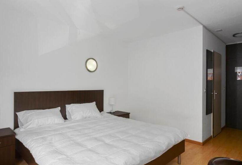 غرفة قياسية, Neuchatel City