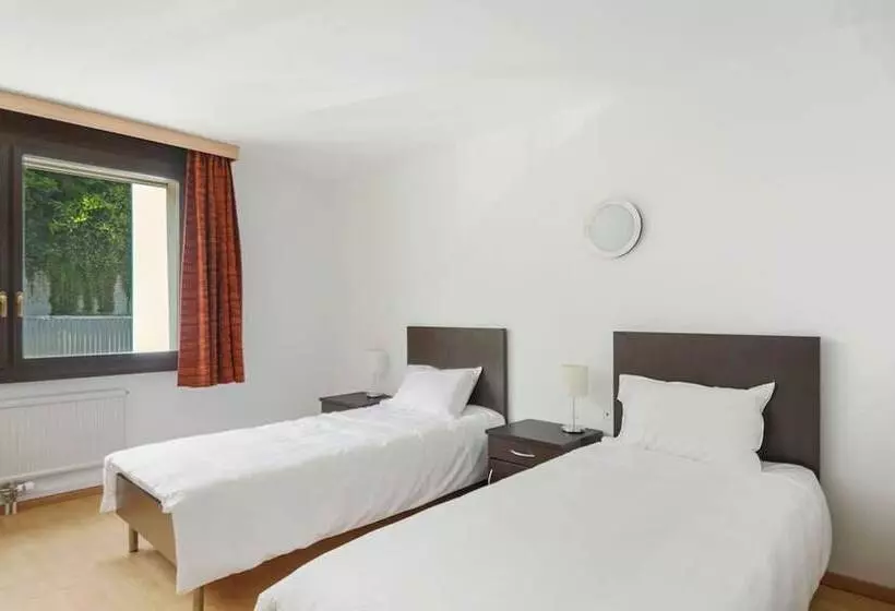 エコノミールーム, Neuchatel City