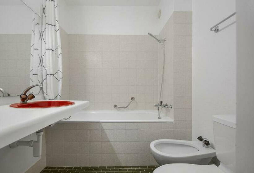 غرفة قياسية, Neuchatel City