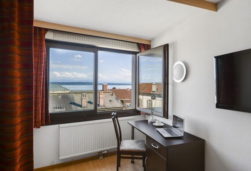 غرفة سوبيريور, Neuchatel City