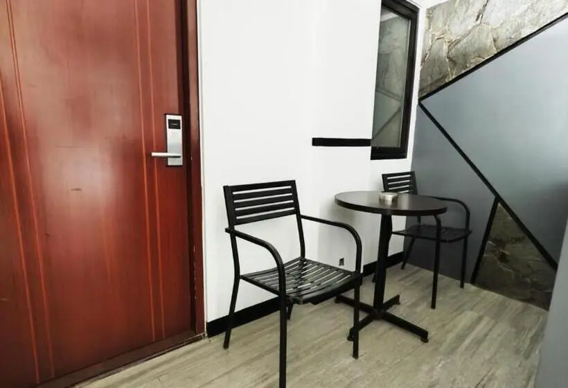 スタンダードルーム, Odaita Hotel Pamekasan Madura
