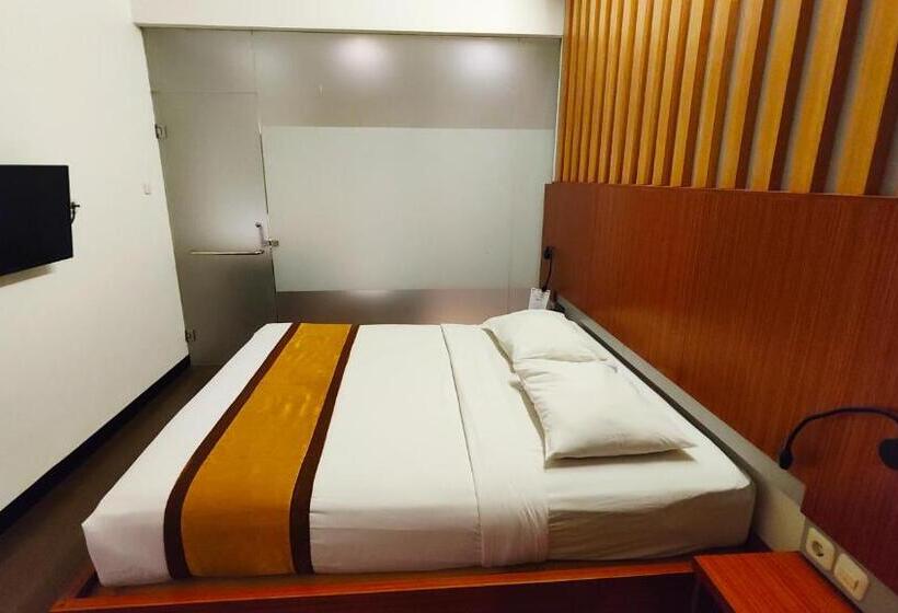 חדר סטנדרט, Odaita Hotel Pamekasan Madura