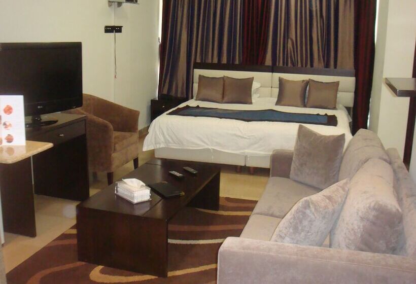 استودیوی استاندارد, Bliss 3000 Furnished Studios