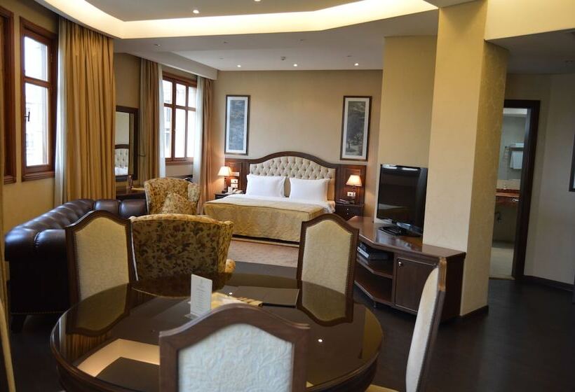 سوییت لوکس, Etoile Suites Boutique Hotel Down Town