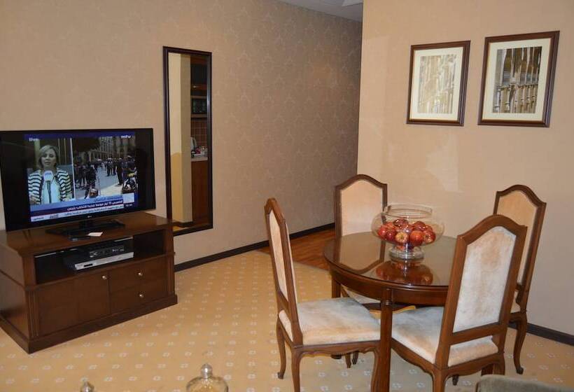 سوییت, Etoile Suites Boutique Hotel Down Town