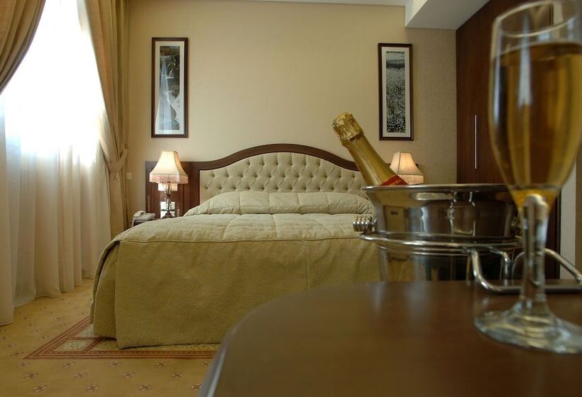 اتاق لوکس, Etoile Suites Boutique Hotel Down Town