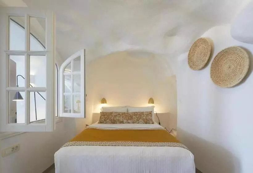 سوئیت با چشم‌انداز, Filotera Suites