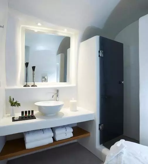 سوئیت با وان آب گرم, Filotera Suites