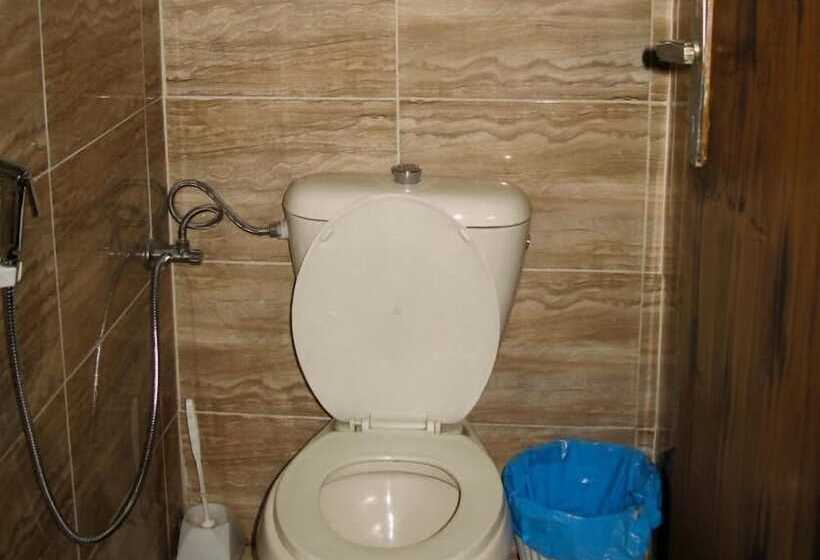 اتاق استاندارد با سرویس بهداشتی مشترک, Cliff Hostel