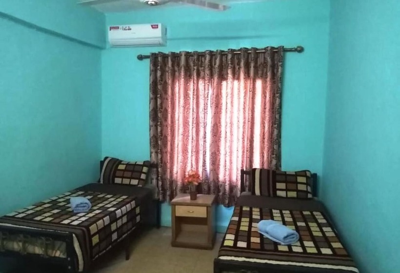 اتاق استاندارد با سرویس بهداشتی مشترک, Cliff Hostel