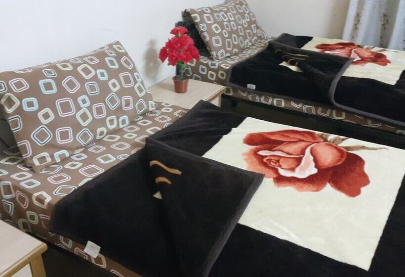 اتاق استاندارد با سرویس بهداشتی مشترک, Cliff Hostel