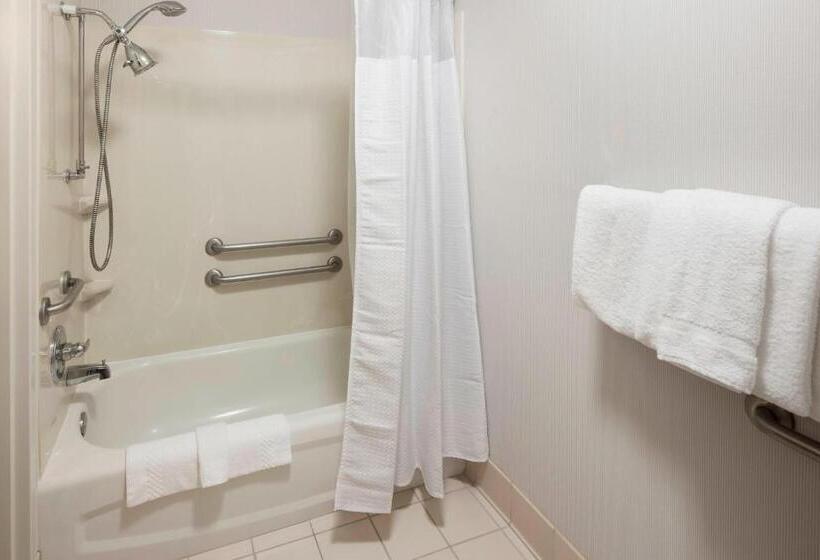 标准间, Courtyard By Marriott Wichita East