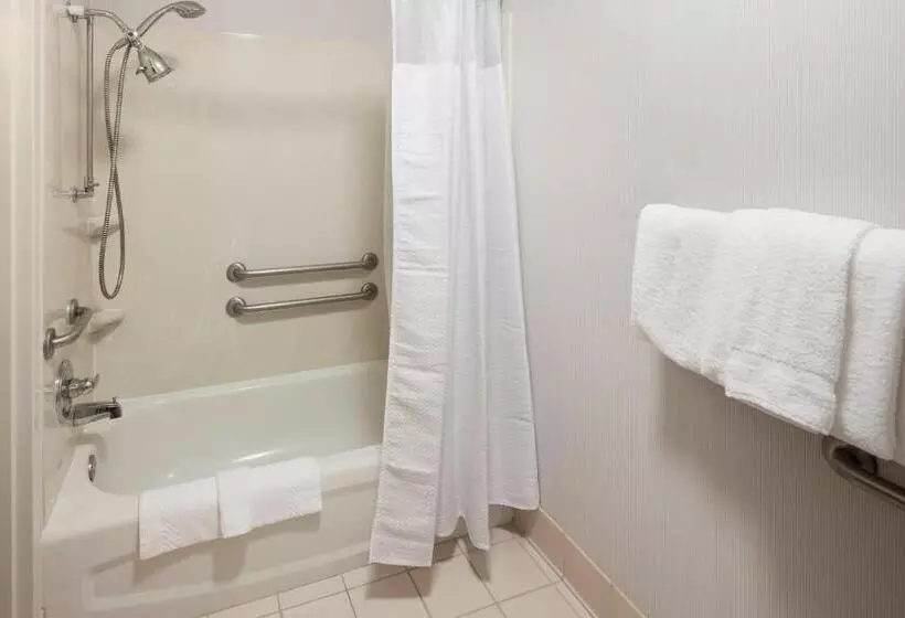 スタンダードルーム, Courtyard By Marriott Wichita East