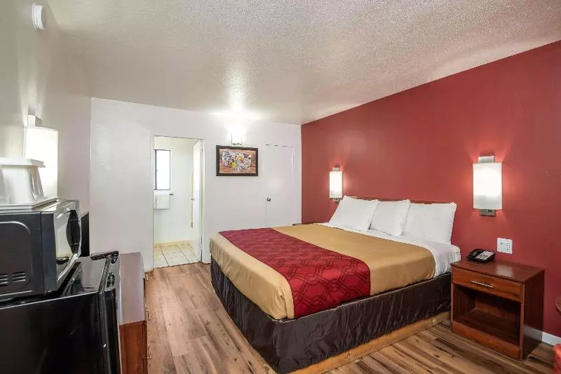キングサイズベッドのスタンダードルーム, Econo Lodge Near The University Of Arizona
