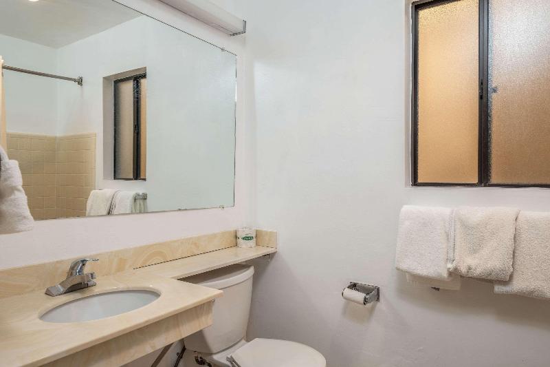 اتاق استاندارد, Econo Lodge Near The University Of Arizona