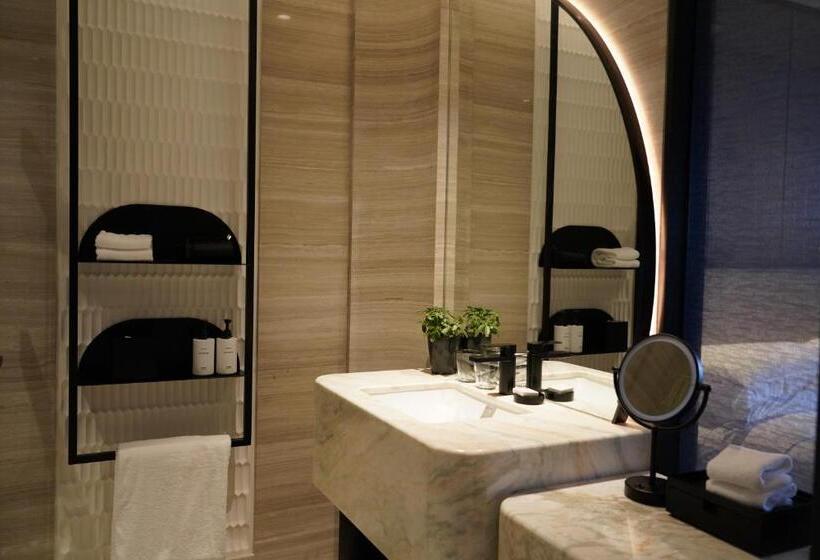 اتاق کلاسیک با تخت دونفره, Intercontinental Shanghai Harbour City, An Ihg