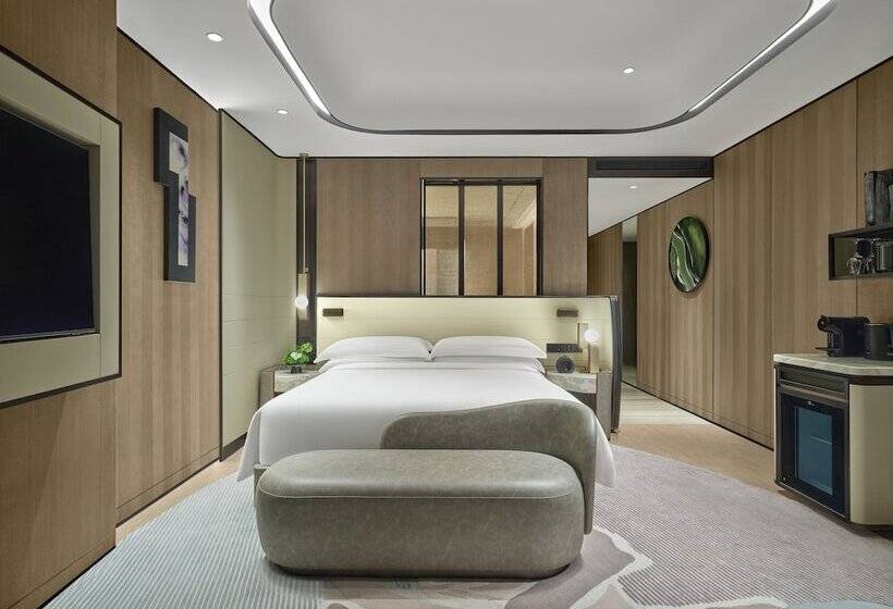 اتاق پریمیوم با بالکن, Intercontinental Shanghai Harbour City, An Ihg