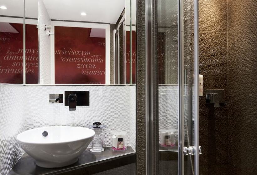 اتاق لوکس, Montmartre Mon Amour