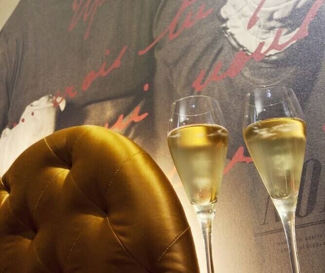 Номер Deluxe, Montmartre Mon Amour