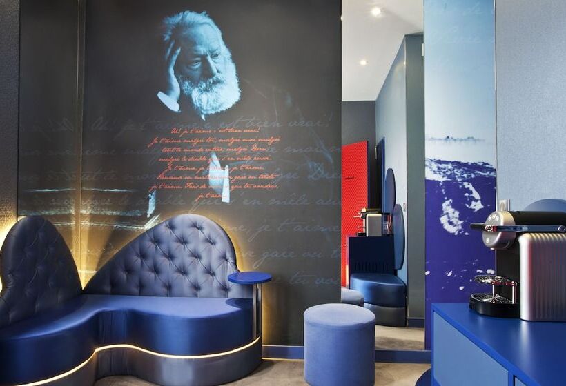 اتاق لوکس, Montmartre Mon Amour