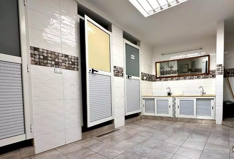 اتاق استاندارد یک نفره, Paris