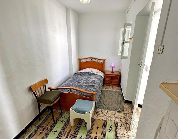 اتاق استاندارد یک نفره, Paris