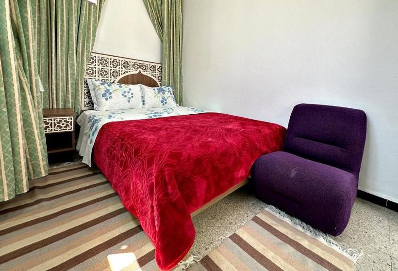 اتاق استاندارد, Paris