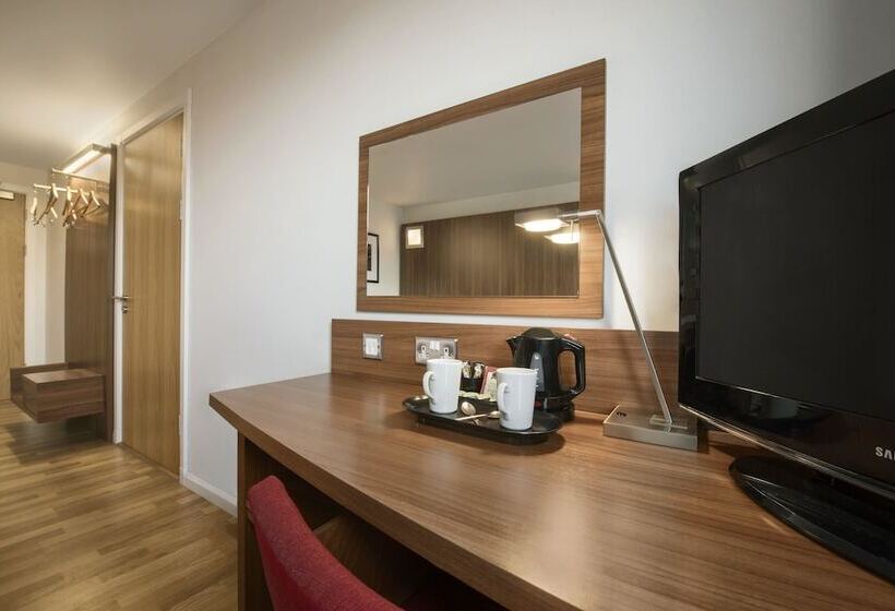 غرفة قياسية ثلاثية, Ramada Encore Newcastle Gateshead