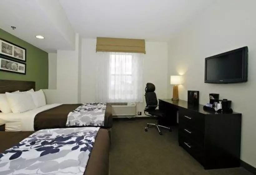 ２ダブルベッドのスタンダードルーム, Sleep Inn And Suites Downtown Inner Harbor