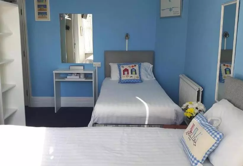 Standard Kolmen Hengen Huone, Surfside Stop