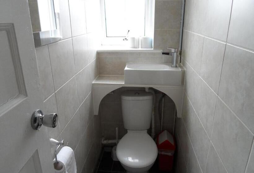 Номер Стандарт, Compton Guest House