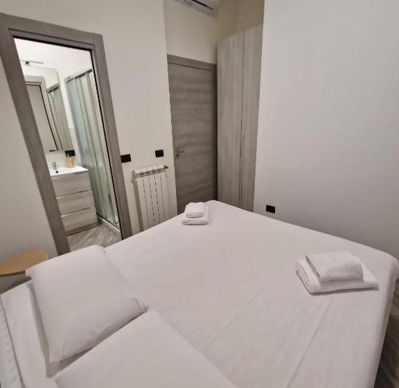 اتاق استاندارد, Pigneto Square Home