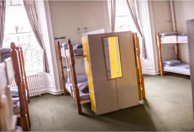 共用房间的床, Castle Rock Hostel   Adults Only