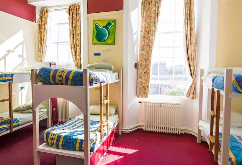 共用房间的床, Castle Rock Hostel   Adults Only