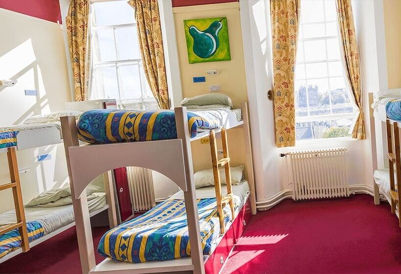 共用房间的床, Castle Rock Hostel   Adults Only