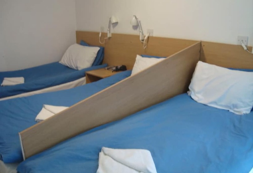 スタンダードトリプルルーム, Hostel Alma